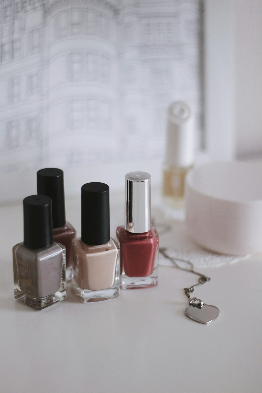 Natural nails look